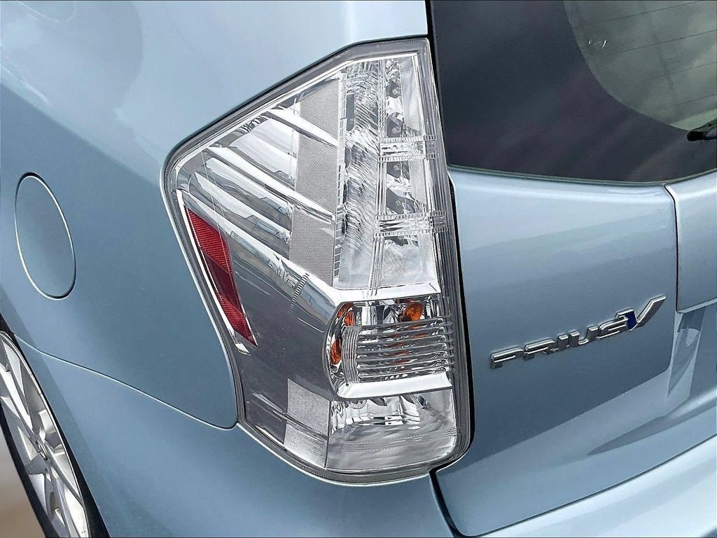 Used 2013 Toyota Prius V Three FWD image 23