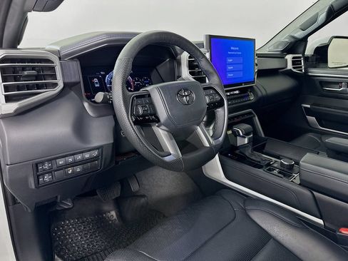 Used 2024 Toyota Tundra Platinum AWD/4WD image 9