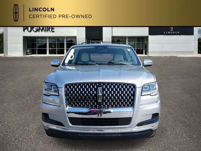 Certified 2024 Lincoln Navigator Black Label AWD/4WD image 2