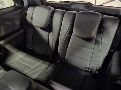 Used 2026 Mercedes-Benz GLS 450 4MATIC image 23