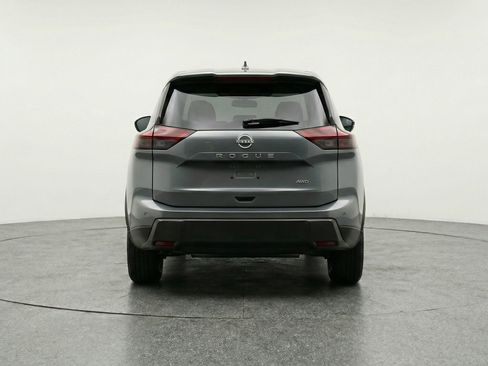 Used 2025 Nissan Rogue SV image 7