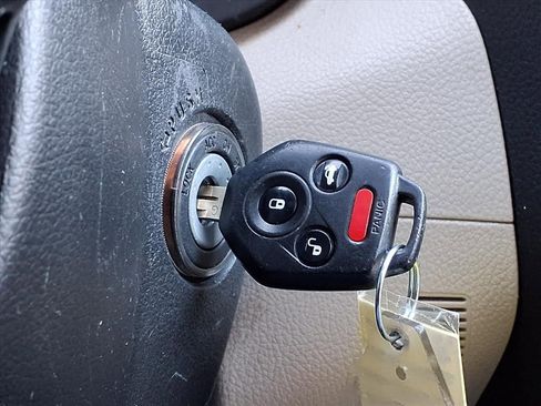 Used 2013 Subaru Crosstrek 2.0i Limited w/ Popular Pkg 2 image 25