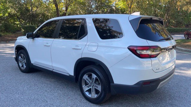 Used 2025 Honda Pilot EX-L image 7
