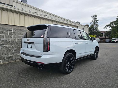 Used 2026 Cadillac Escalade V AWD/4WD image 8