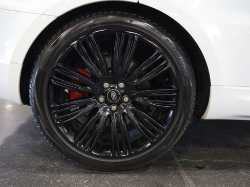 Used 2022 Land Rover Range Rover Sport HSE Dynamic AWD/4WD image 4