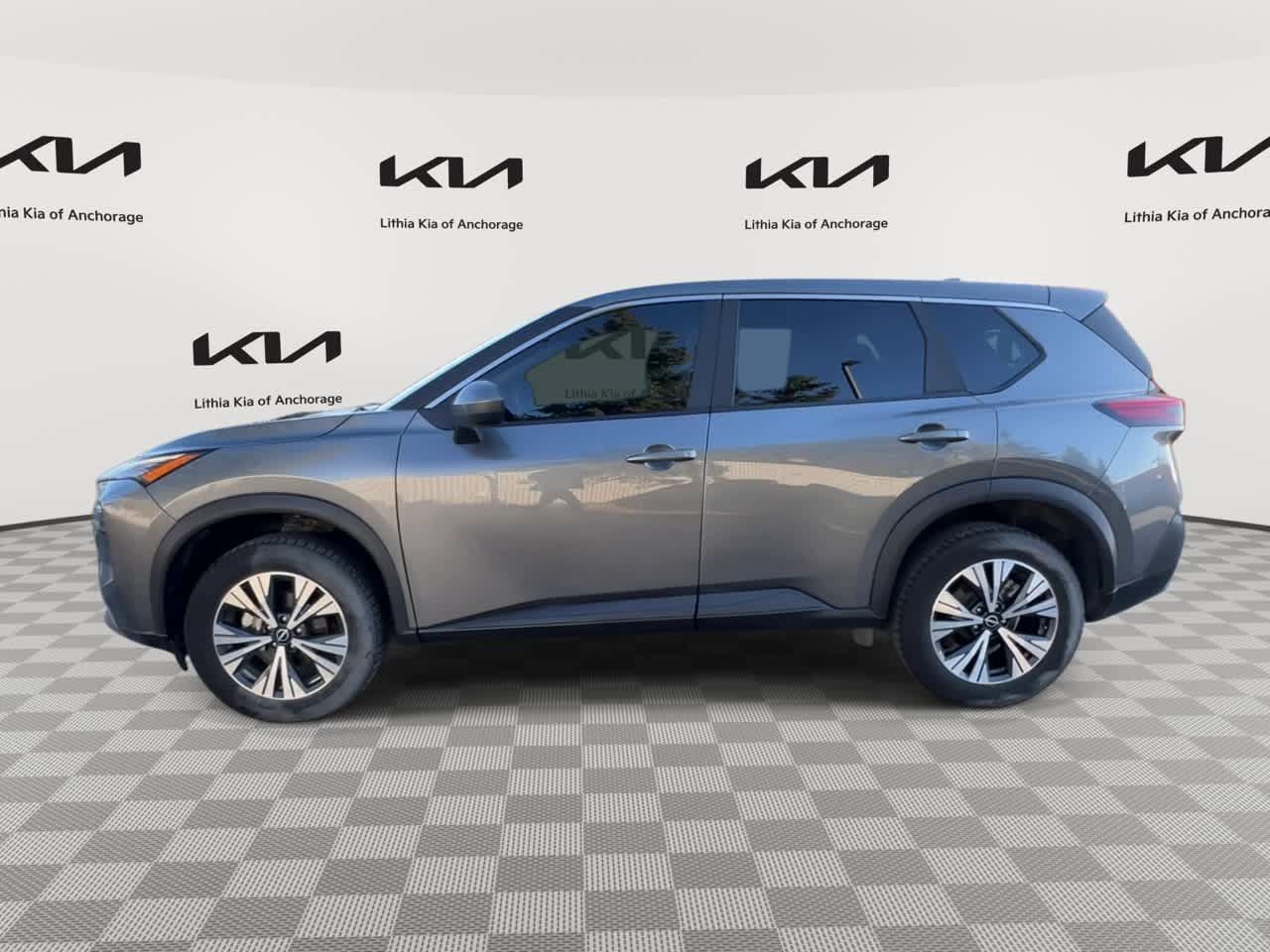 Used 2023 Nissan Rogue SV AWD/4WD image 4