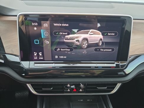 Used 2024 Volkswagen Atlas SE FWD image 15