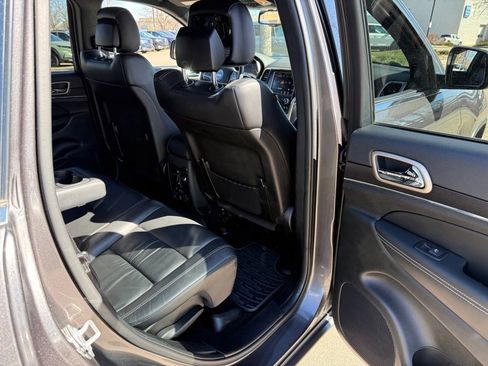 Used 2015 Jeep Grand Cherokee Limited image 17
