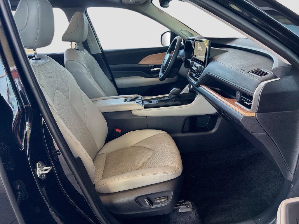 Used 2025 Toyota Grand Highlander FWD image 20
