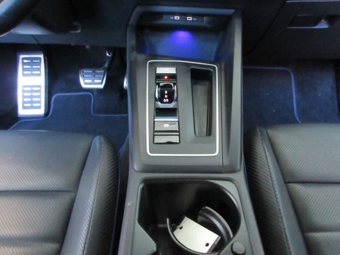 Used 2022 Volkswagen Golf R AWD/4WD image 50