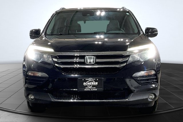 Used 2017 Honda Pilot Touring image 3