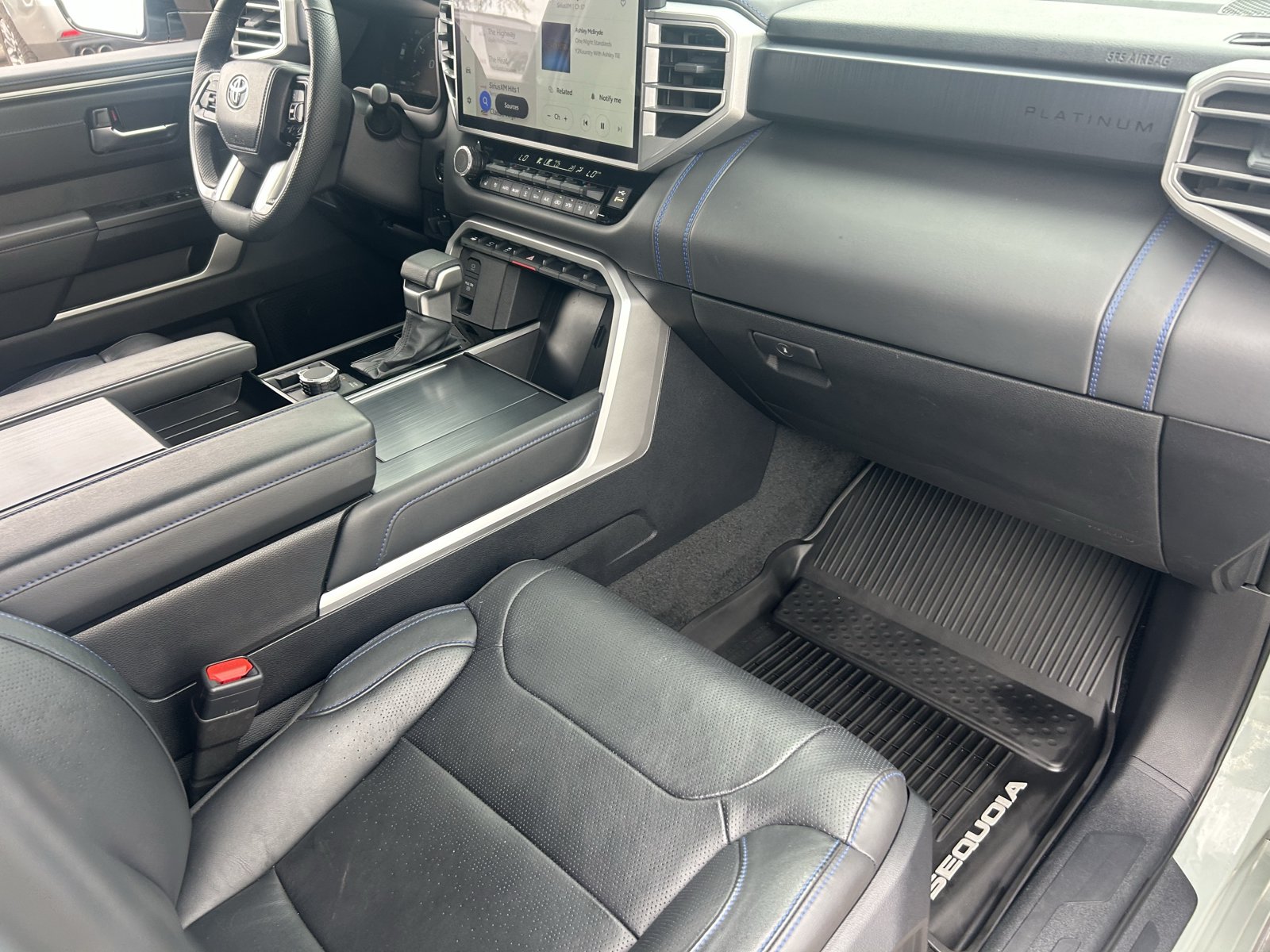 Used 2025 Toyota Sequoia Platinum AWD/4WD image 12