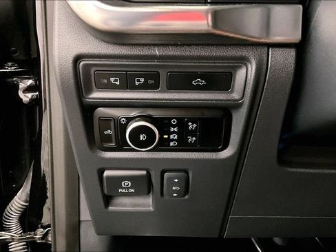 Used 2023 Ford F150 Lariat AWD/4WD image 41