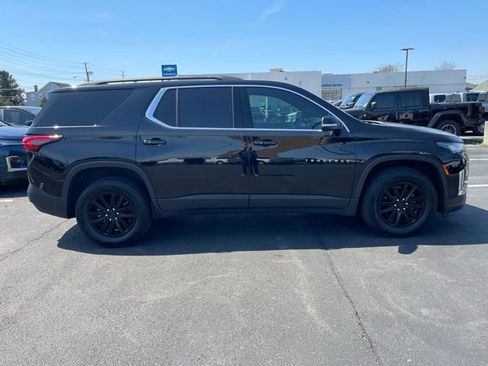 Used 2023 Chevrolet Traverse LT image 9