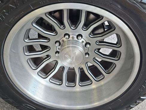 Used 2019 Ford F250 Platinum w/ Platinum Ultimate Package image 42