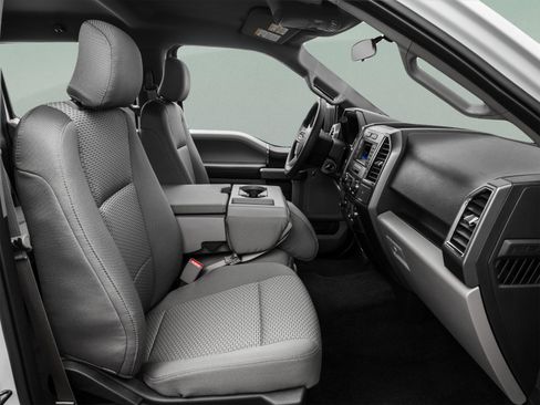 Used 2015 Ford F150 XLT w/ Equipment Group 302A Luxury RWD image 24