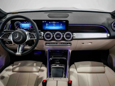 Used 2026 Mercedes-Benz GLB 250 image 12