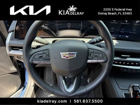 Used 2024 Cadillac XT4 Luxury w/ Cold Weather Package FWD image 30