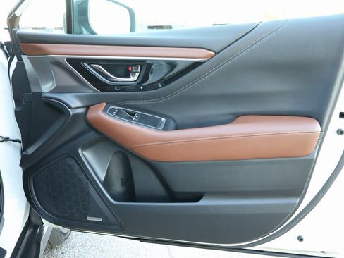 Used 2023 Subaru Outback Touring image 9