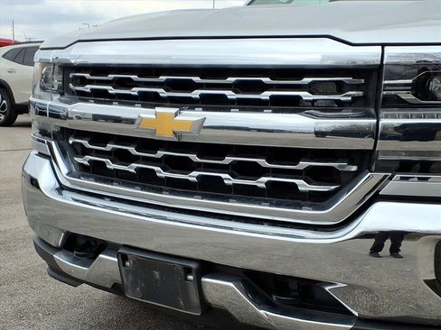 Used 2018 Chevrolet Silverado 1500 LTZ w/ Sport Package image 34