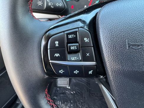 Certified 2022 Ford Escape SEL w/ SEL Stealth AWD Package image 22
