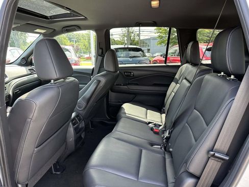 Used 2023 Honda Passport EX-L image 9