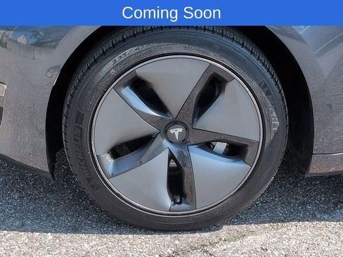 Used 2018 Tesla Model 3 Long Range RWD image 13