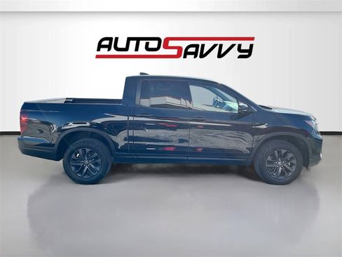Used 2024 Honda Ridgeline Sport image 8
