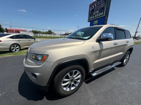 Used 2014 Jeep Grand Cherokee Limited w/ Mopar Chrome Edition Group AWD/4WD image 8