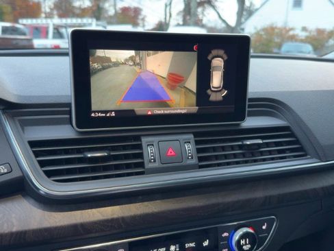 Used 2018 Audi Q5 2.0T Premium Plus w/ Premium Plus Package image 19