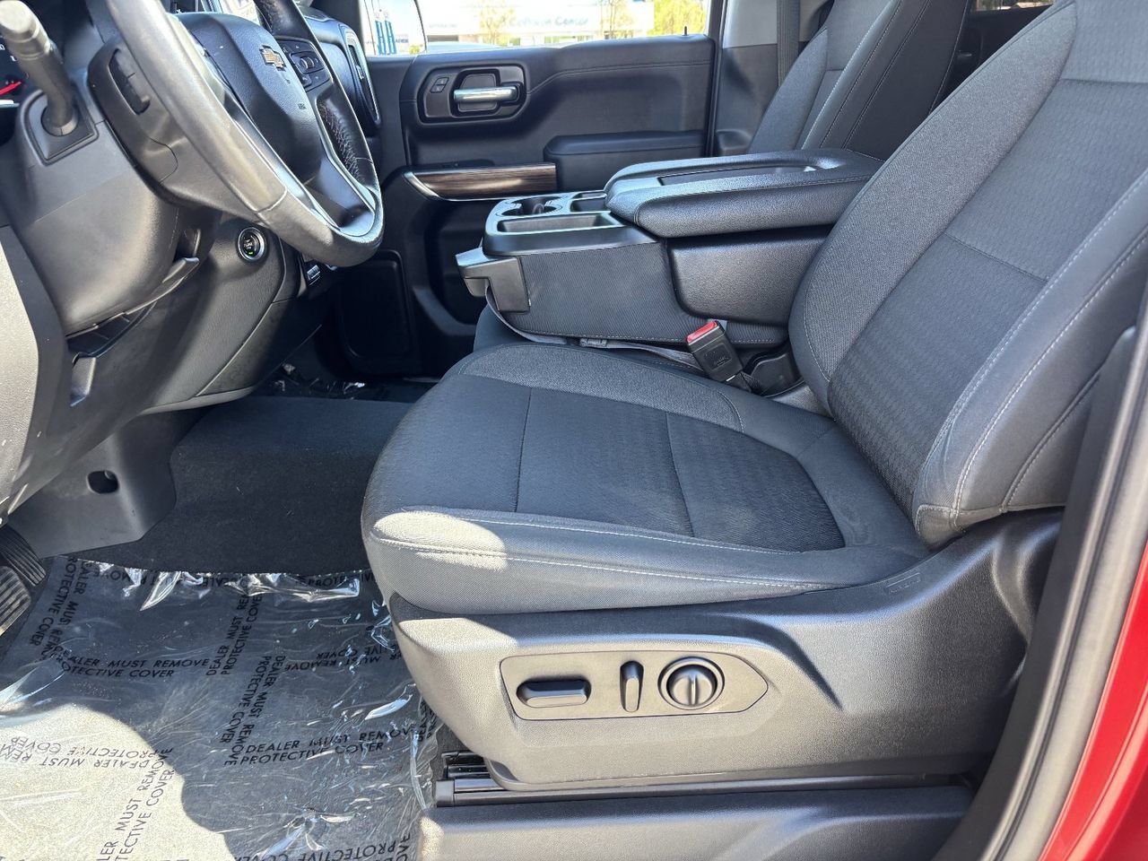 Used 2021 Chevrolet Silverado 1500 LT w/ Bed Protection Package AWD/4WD image 17
