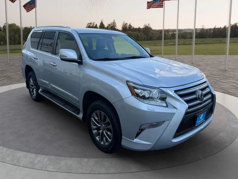 Used 2017 Lexus GX 460 Luxury AWD/4WD image 9