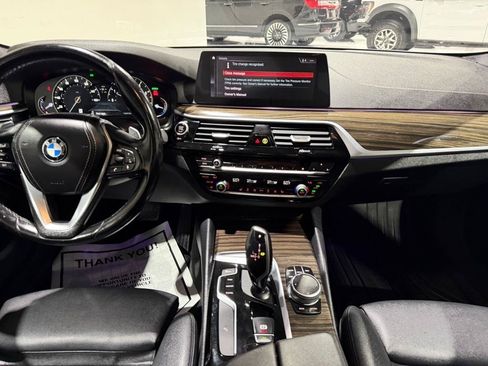 Used 2019 BMW 530i w/ Convenience Package RWD image 20