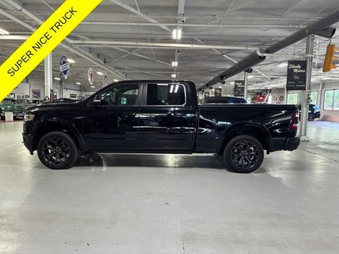 Used 2020 RAM 1500 Limited w/ Black Appearance Package AWD/4WD image 2
