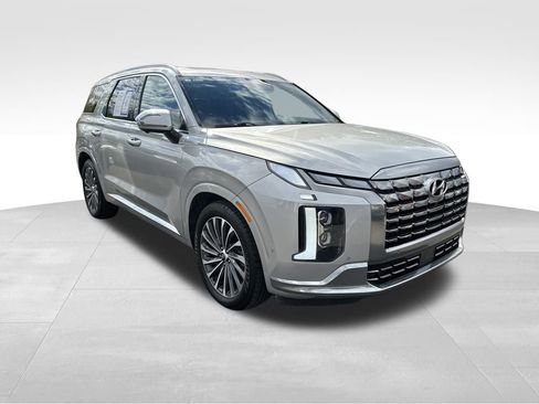 Used 2024 Hyundai Palisade Calligraphy image 1
