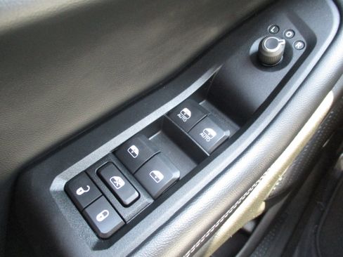 Used 2022 Jeep Grand Cherokee L Limited image 39