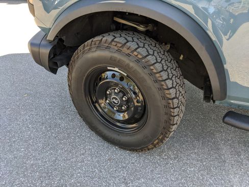 Certified 2022 Ford Bronco Black Diamond image 36