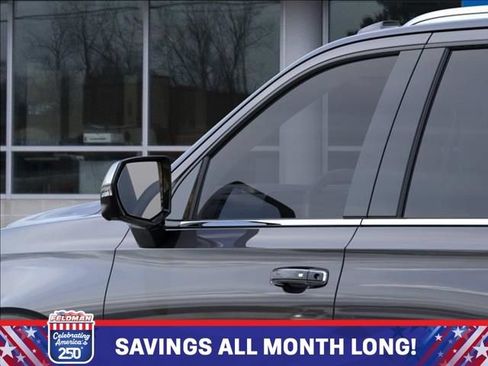 New 2026 Chevrolet Tahoe Premier w/ Sun And Tow Package AWD/4WD image 12