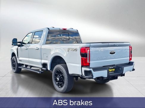 New 2026 Ford F250 XLT w/ XLT Premium Package AWD/4WD image 4