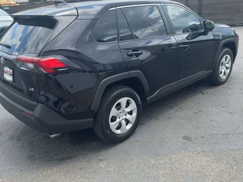 Used 2025 Toyota RAV4 LE FWD image 14