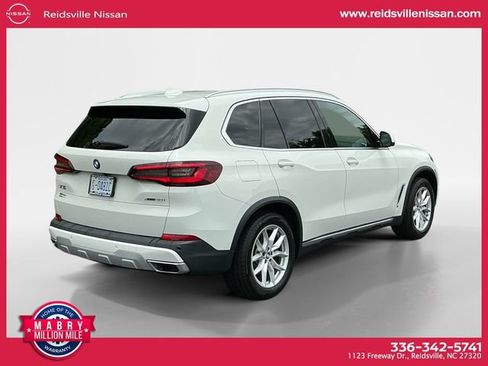 Used 2021 BMW X5 xDrive40i w/ Premium Package AWD/4WD image 6