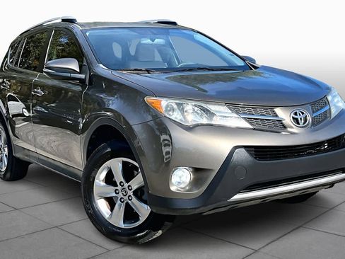 Used 2015 Toyota RAV4 XLE image 2