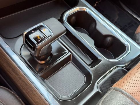 Used 2023 Chevrolet Silverado 1500 High Country w/ High Country Premium Package image 38