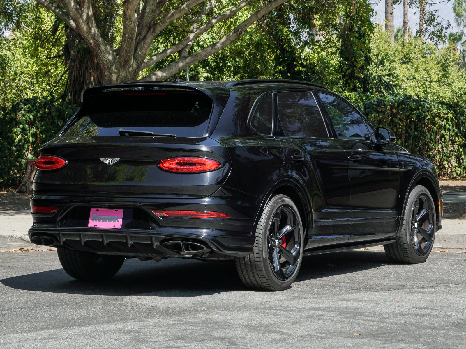 Certified 2023 Bentley Bentayga AWD/4WD image 7