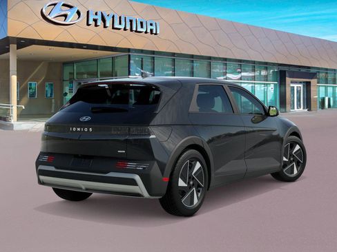 New 2026 Hyundai Ioniq 5 SE AWD/4WD image 4