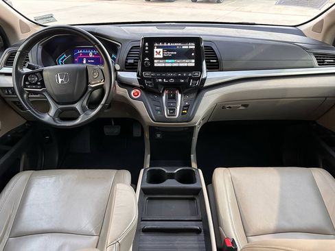 Certified 2019 Honda Odyssey EX-L image 2