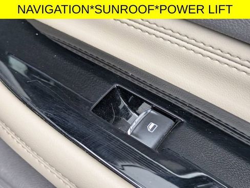 Used 2022 Lincoln Corsair Reserve w/ Elements Package image 35