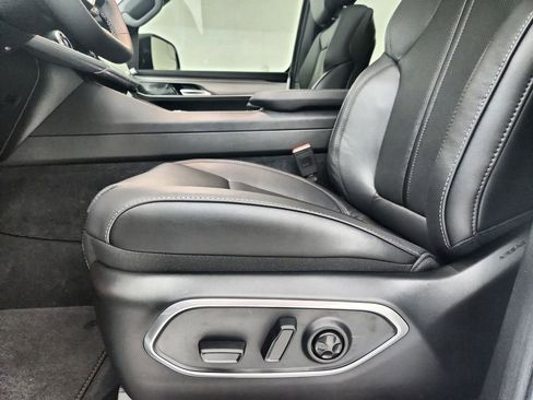 New 2025 Jeep Wagoneer L Series II image 20