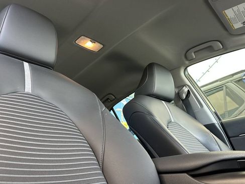 Used 2021 Toyota Camry SE FWD image 24
