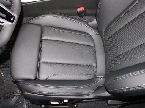 Used 2025 BMW 230i Coupe w/ M Sport Package RWD image 50